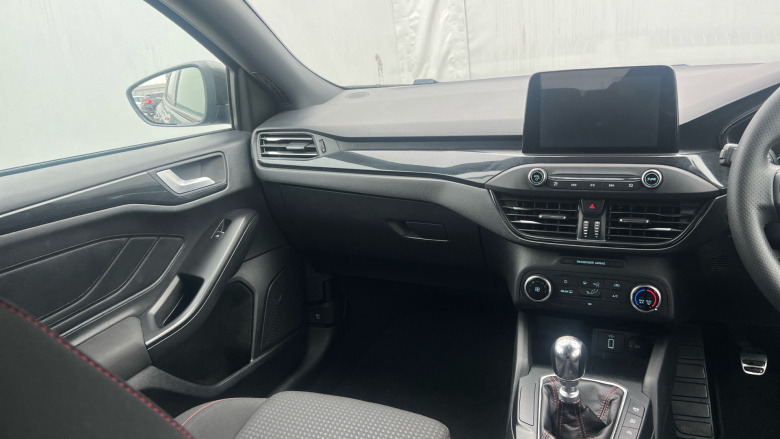 Ford Focus 1.0 EcoBoost 125 ST-Line 5dr Petrol Hatchback